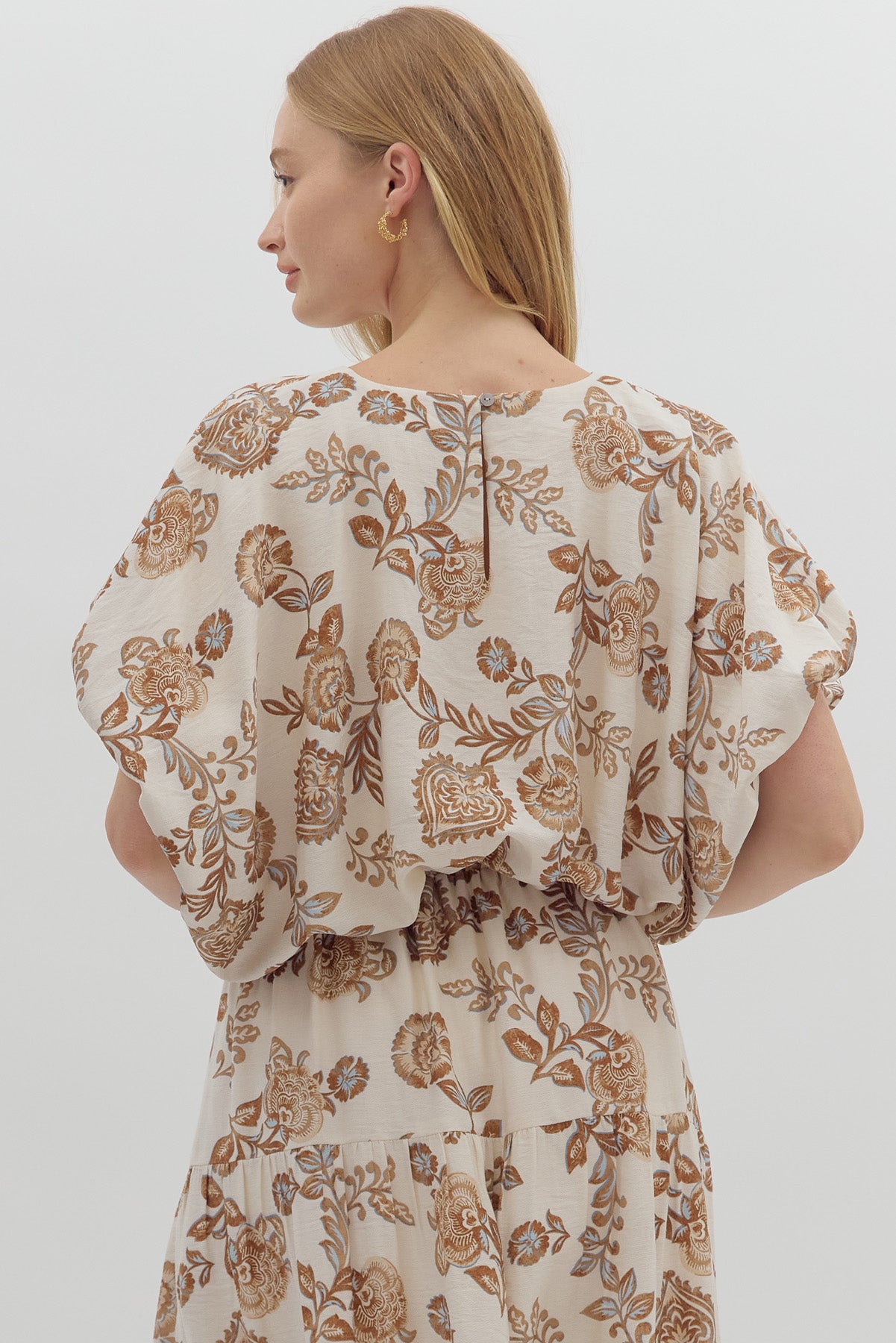 Floral print waist-length dolman sleeve top