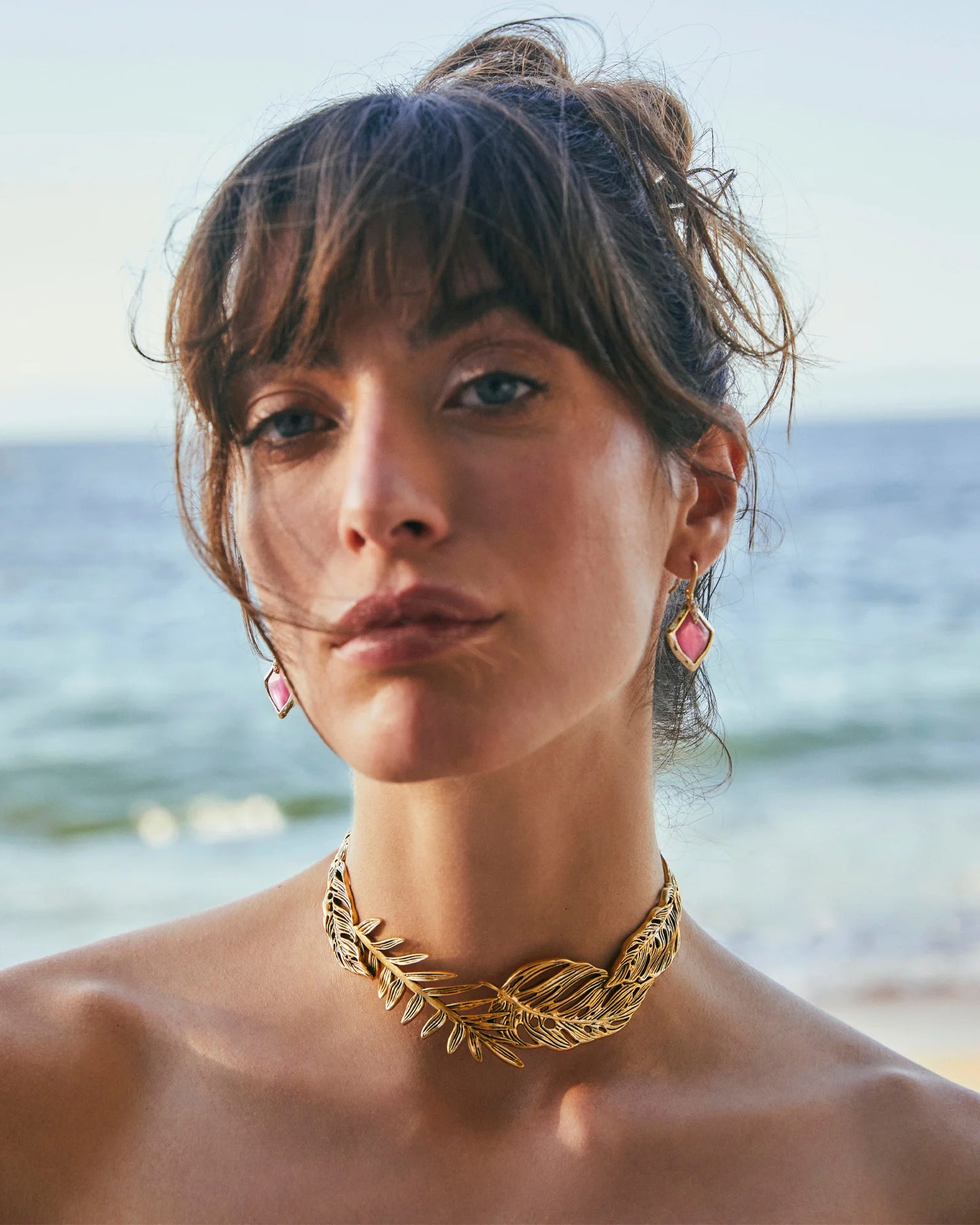 JOELLE DROP EARRINGS GOLD AZALEA ILLUSION