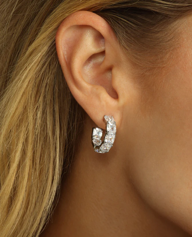 The Queens .75' Hoops SILVER-WHITE O/S