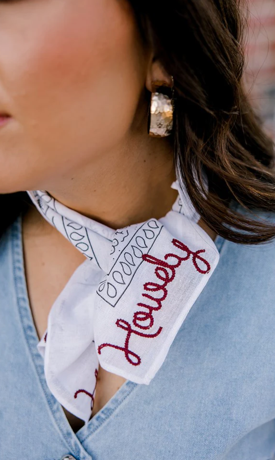 Frilly's-White Howdy