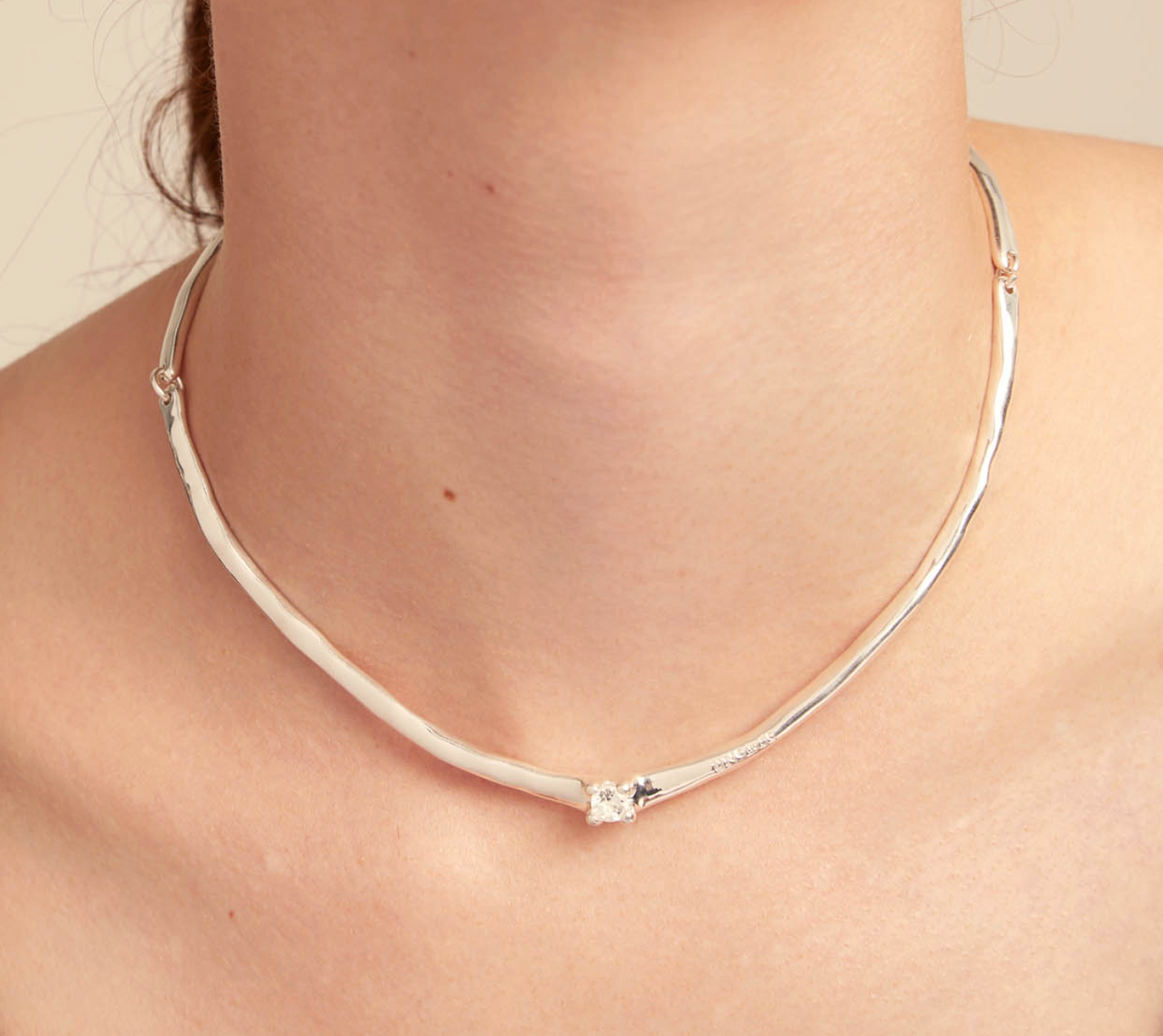 sterling silver plated metal alloy rigid necklace and white zircon
