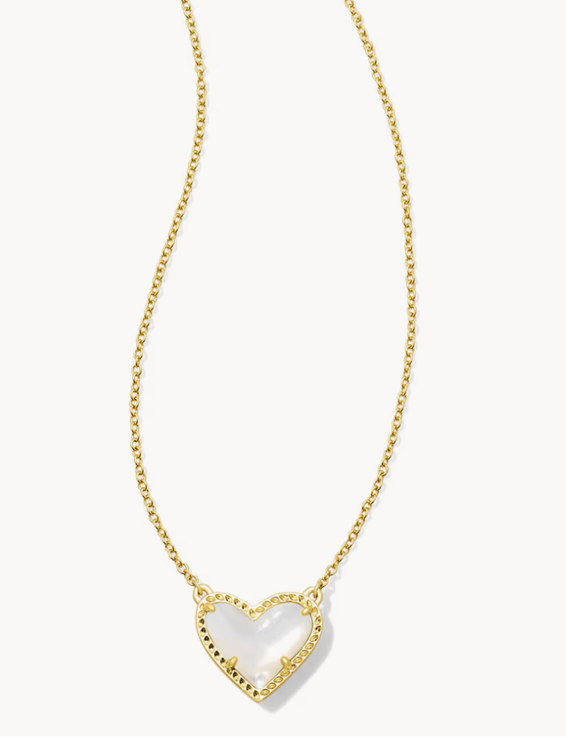 ARI HEART SHORT PENDANT NECKLACE RHO IVY MOP