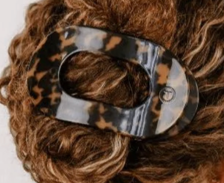 Tortoise Large Flat Round Clip