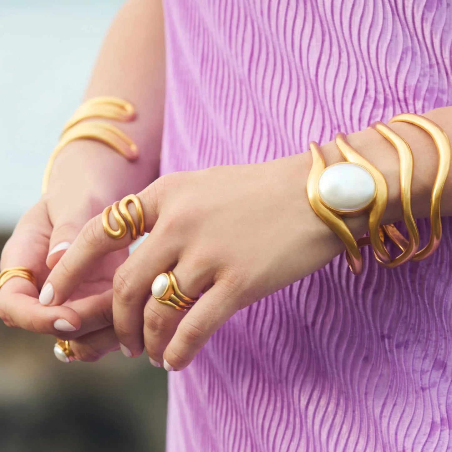 Wave Bangle Gold M