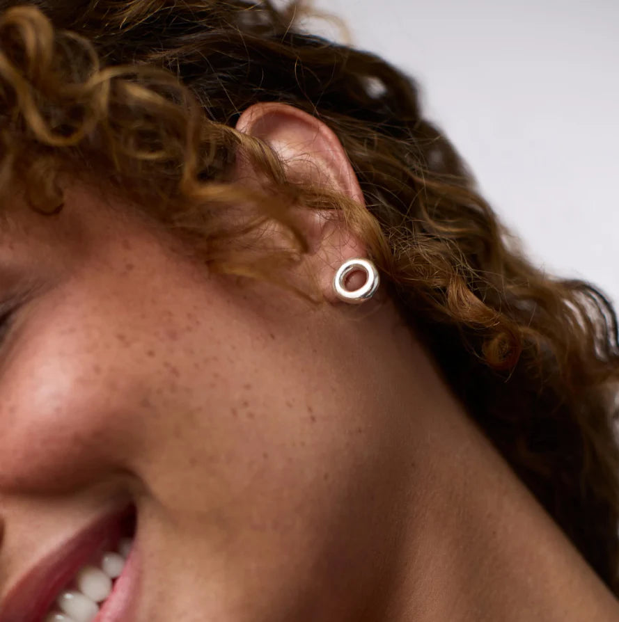 Wave Circle Stud-Silver-OS
