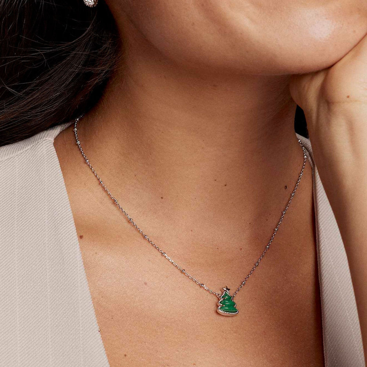 HOLIDAY TREE SHORT PENDANT NECKLACE SILVER GREEN QUARTZITE
