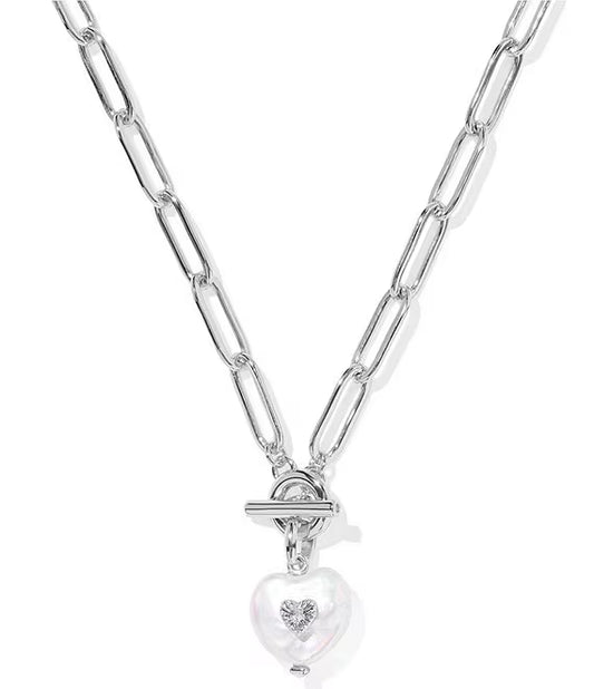 SASHA HEART SHORT PENDANT NECKLACE SILVER FRESHWATER CULTURED PEARL