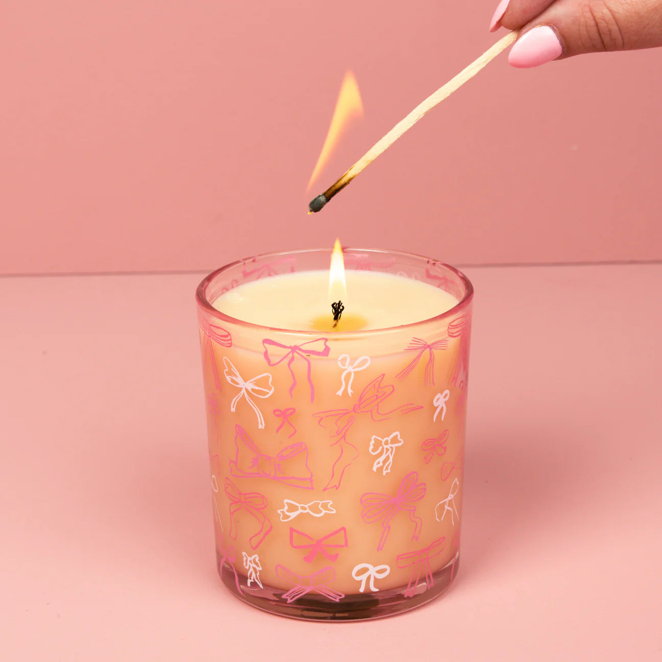 PINK BOW CANDLE