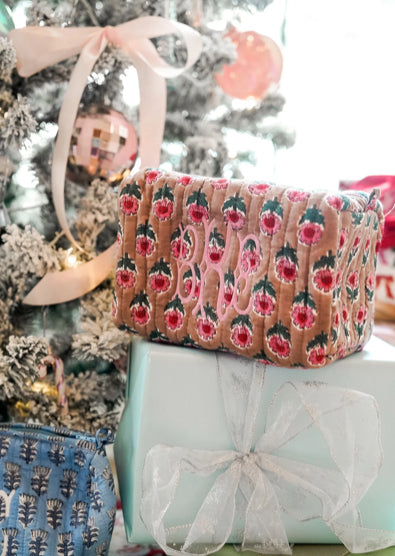 QUILTED BLOCK-PRINT MAKEUP BAG ROSE GARDEN