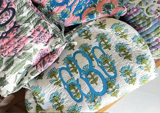 QUILTED BLOCK-PRINT MAKEUP BAG LILLIES IN BLOOM