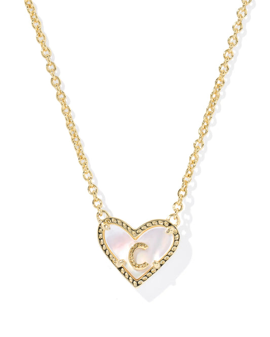 HEART LETTER C SHORT PENDANT NECKLACE GOLD IVORY MOTHER OF PEARL