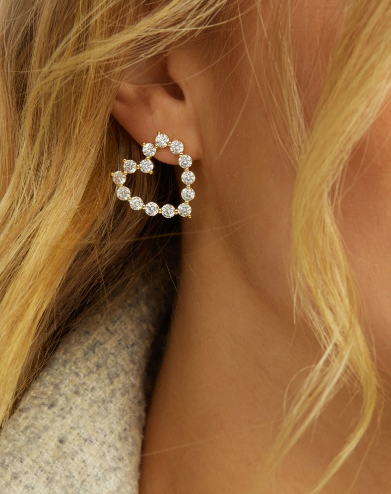 She's an Icon Baby Heart Earrings GOLD-WHITE O/S