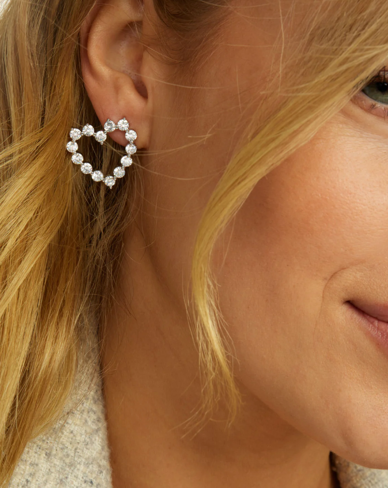 She's an Icon Baby Heart Earrings SILVER-WHITE O/S