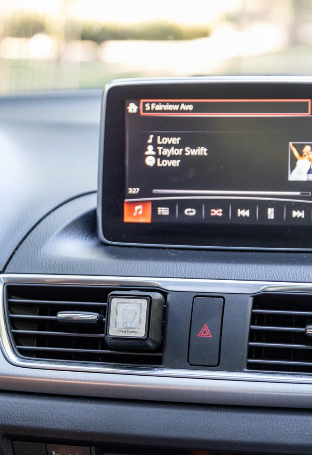 SWEET GRACE AUTO VENT CLIP