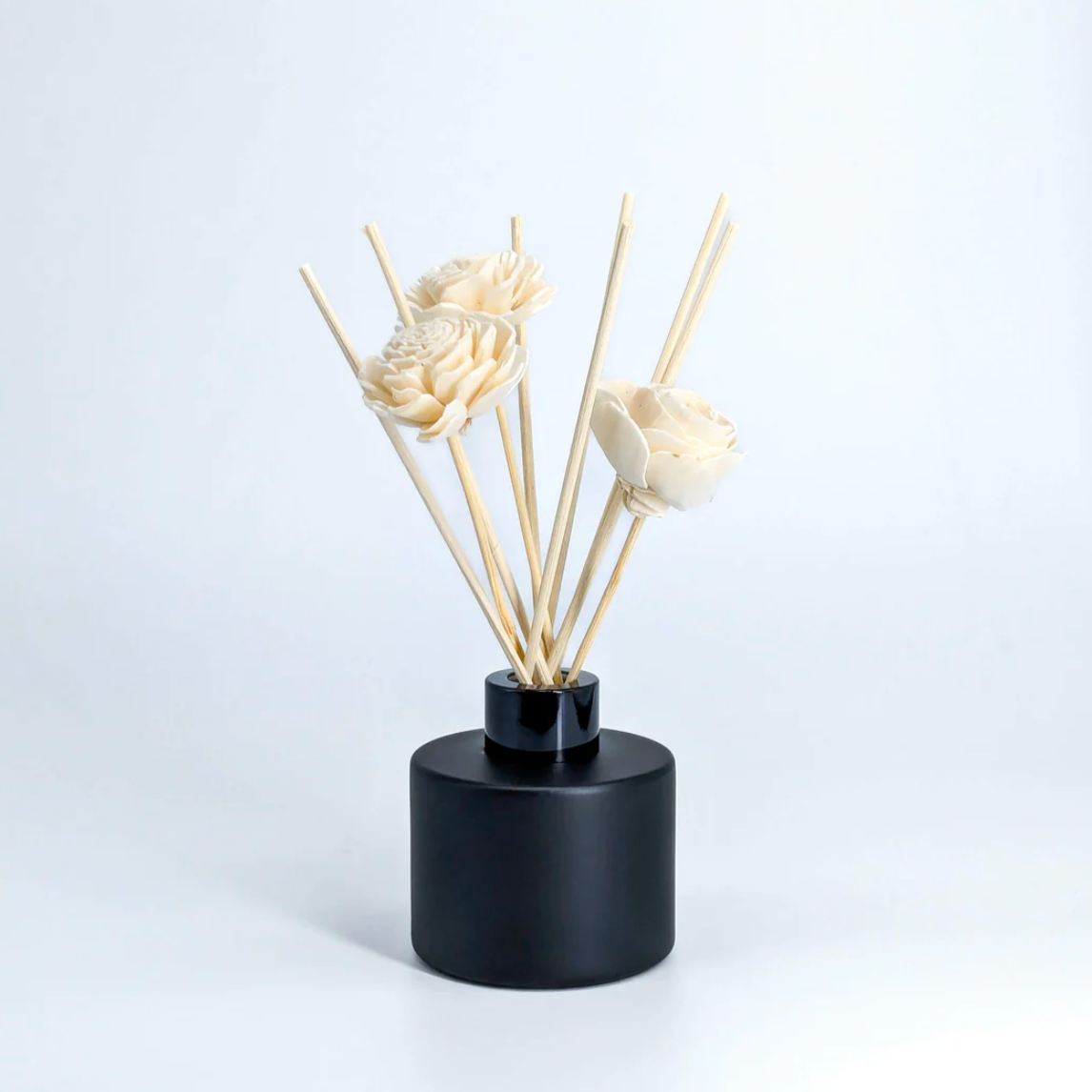 REED DIFFUSER-SANDALWOOD & LEATHER