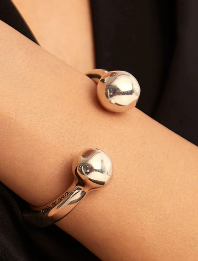 Sterling silver plated ball  bracelet with heart detail M