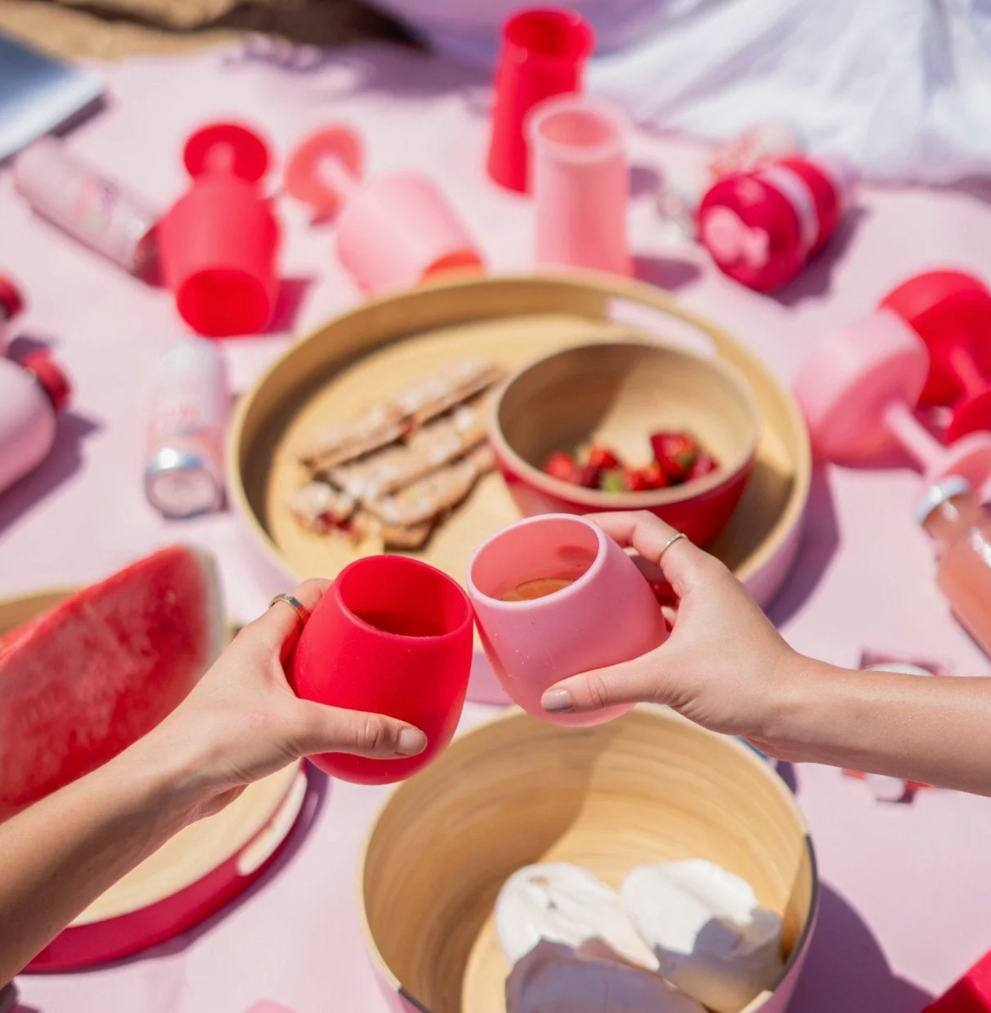 USA:cherry + blush|fegg|silicone
unbreakable glass