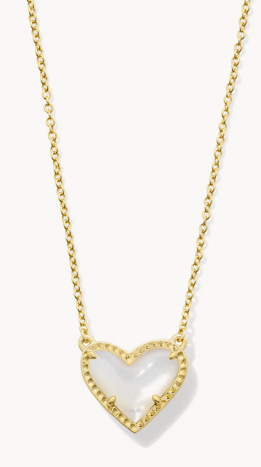 ARI HEART STATEMENT SHORT PENDANT NECKLACE GOLD IVORY MOTHER OF PEARL