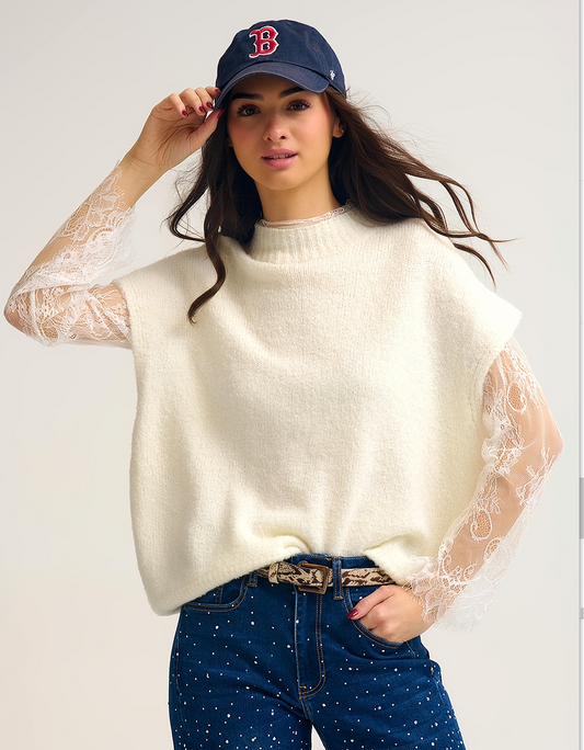 Soft Knit Sleeveless sweater with lace lining