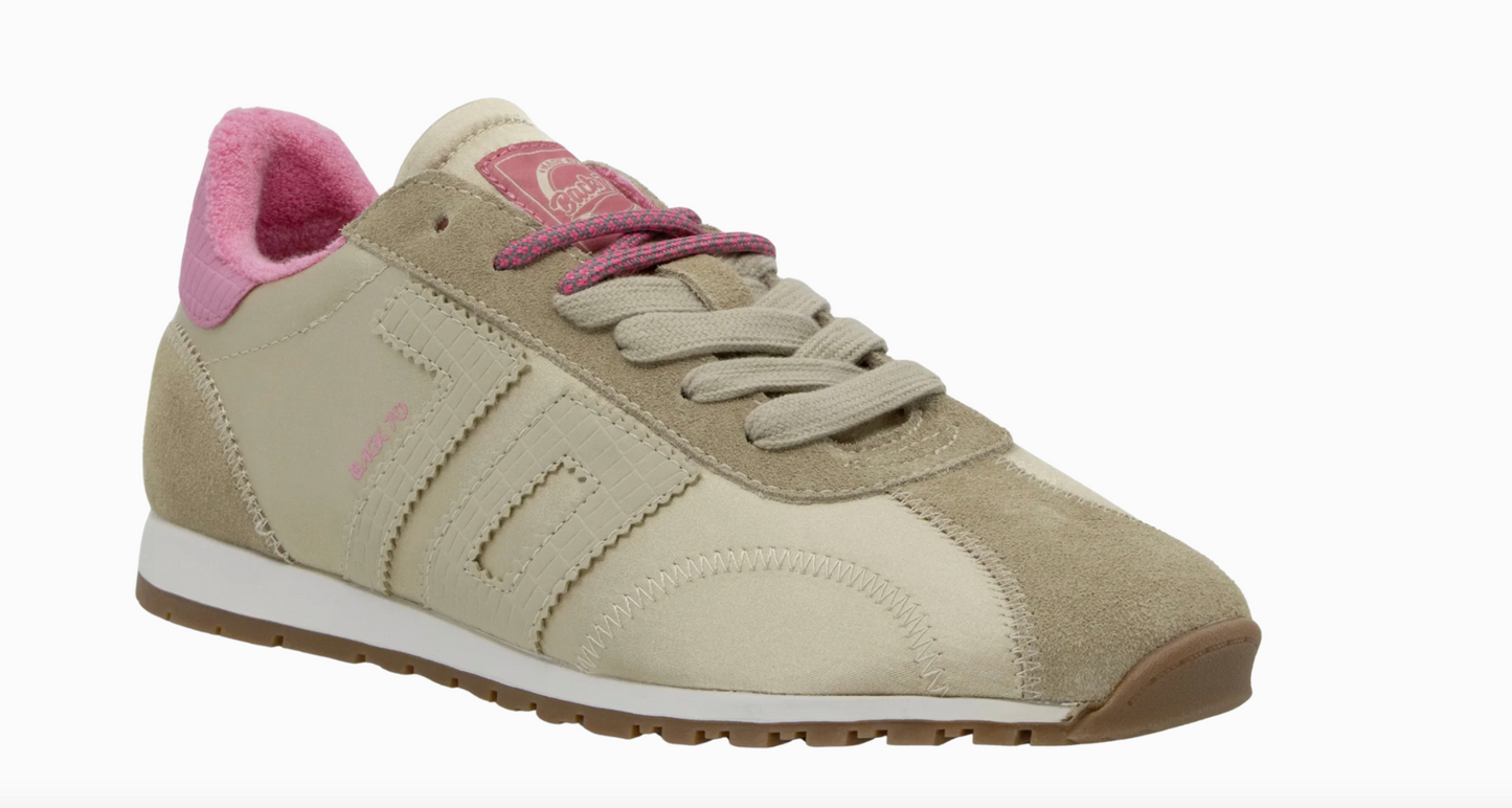 Back 70 Asian Footwear