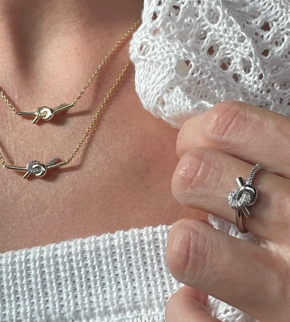 LOVE KNOT RING-SILVER