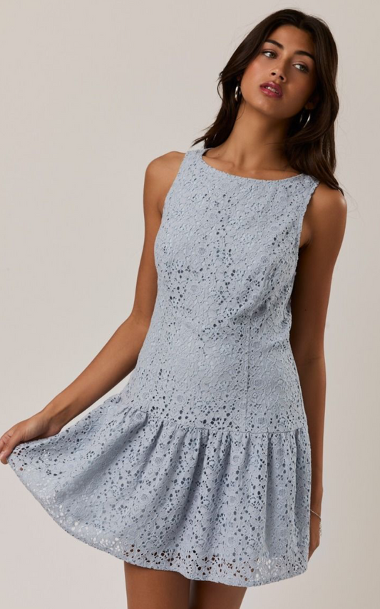 BOAT NECK SLEEVELESS LOW WAIST LACE DRESS