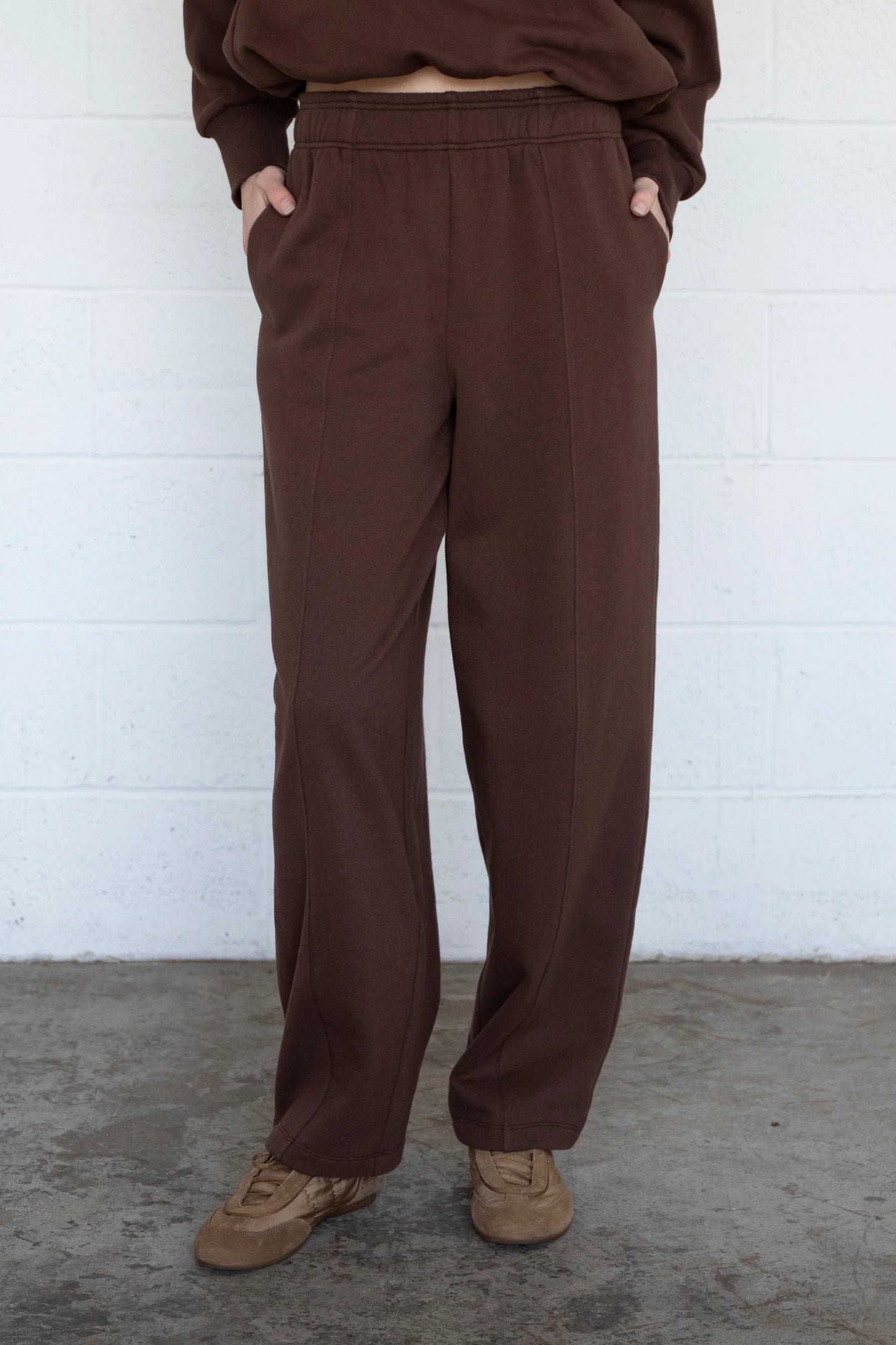 BARREL FIT SWEATPANTS