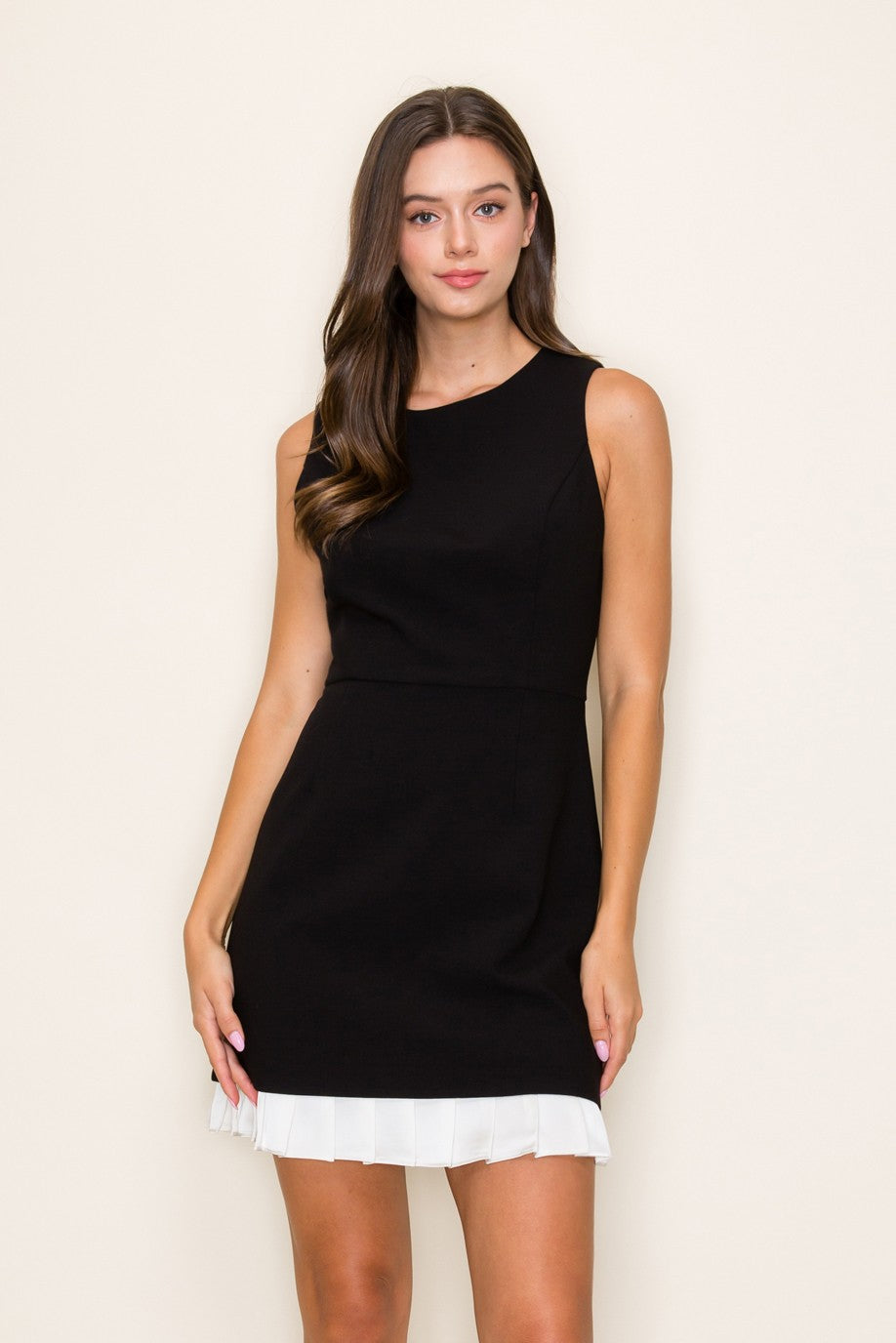 Contrast Pleated Hem Sleeveless Mini Dress