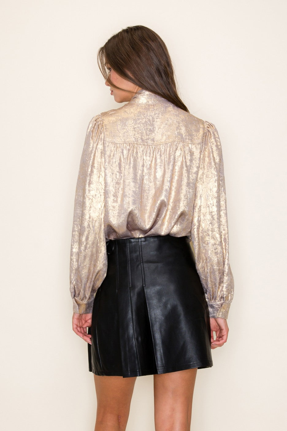 TIE BOW FRONT DETAIL LONG SLEEVE BLOUSE