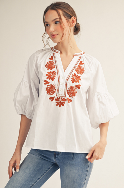 PUFF SLEEVE TOP WITH FLORAL DETAIL